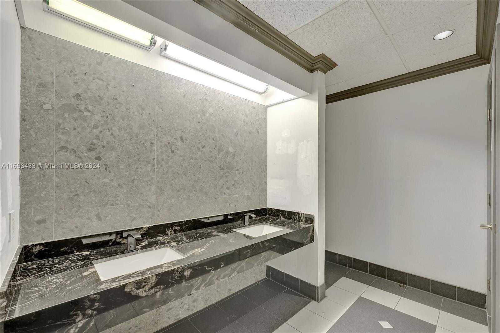 Small Image of 730 71ST ST, Miami Beach Number 20