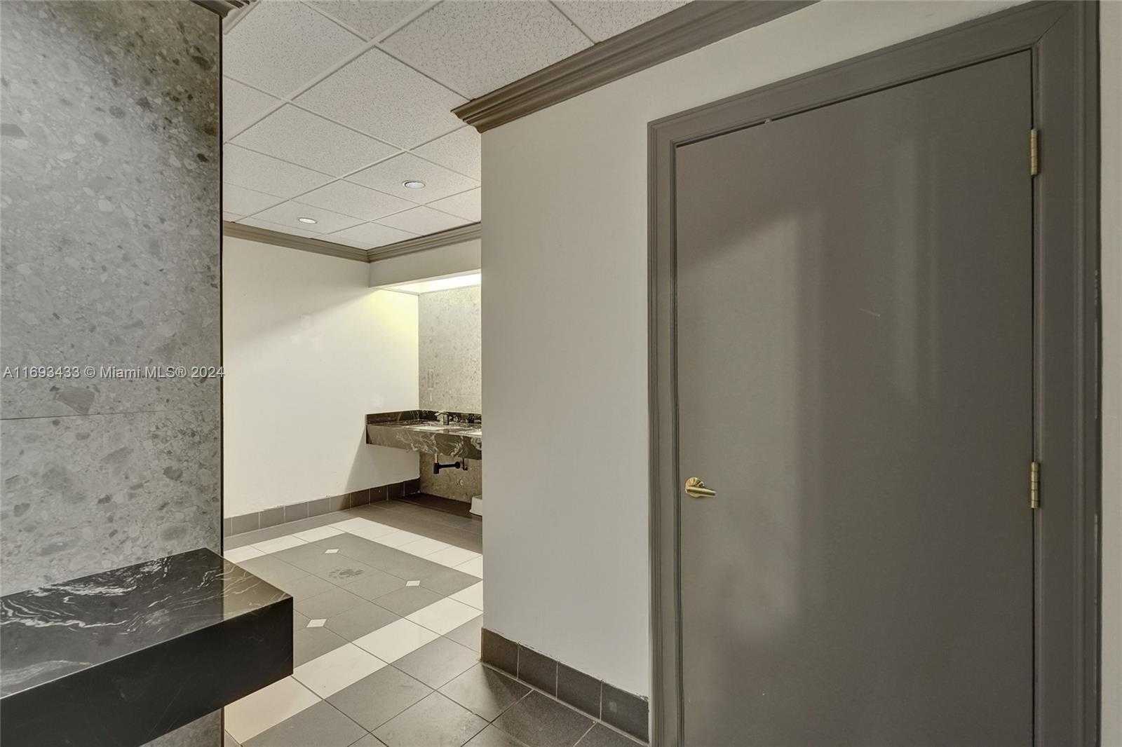 Small Image of 730 71ST ST, Miami Beach Number 26