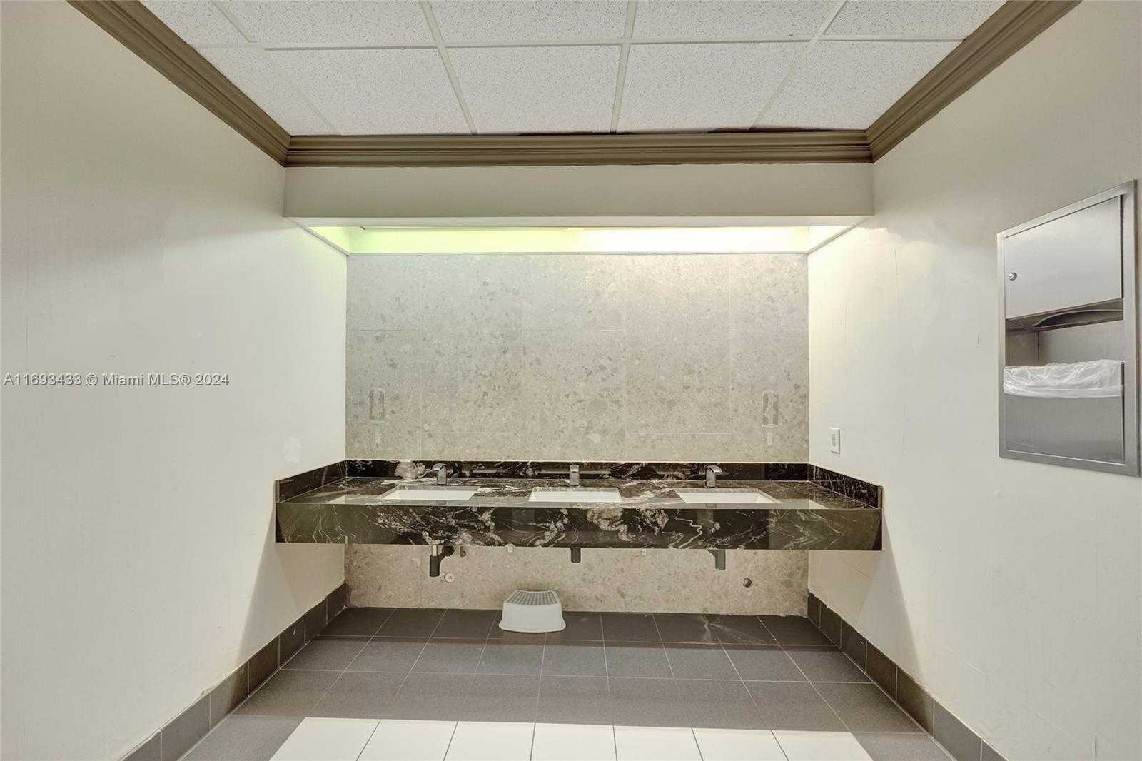 Small Image of 730 71ST ST, Miami Beach Number 29
