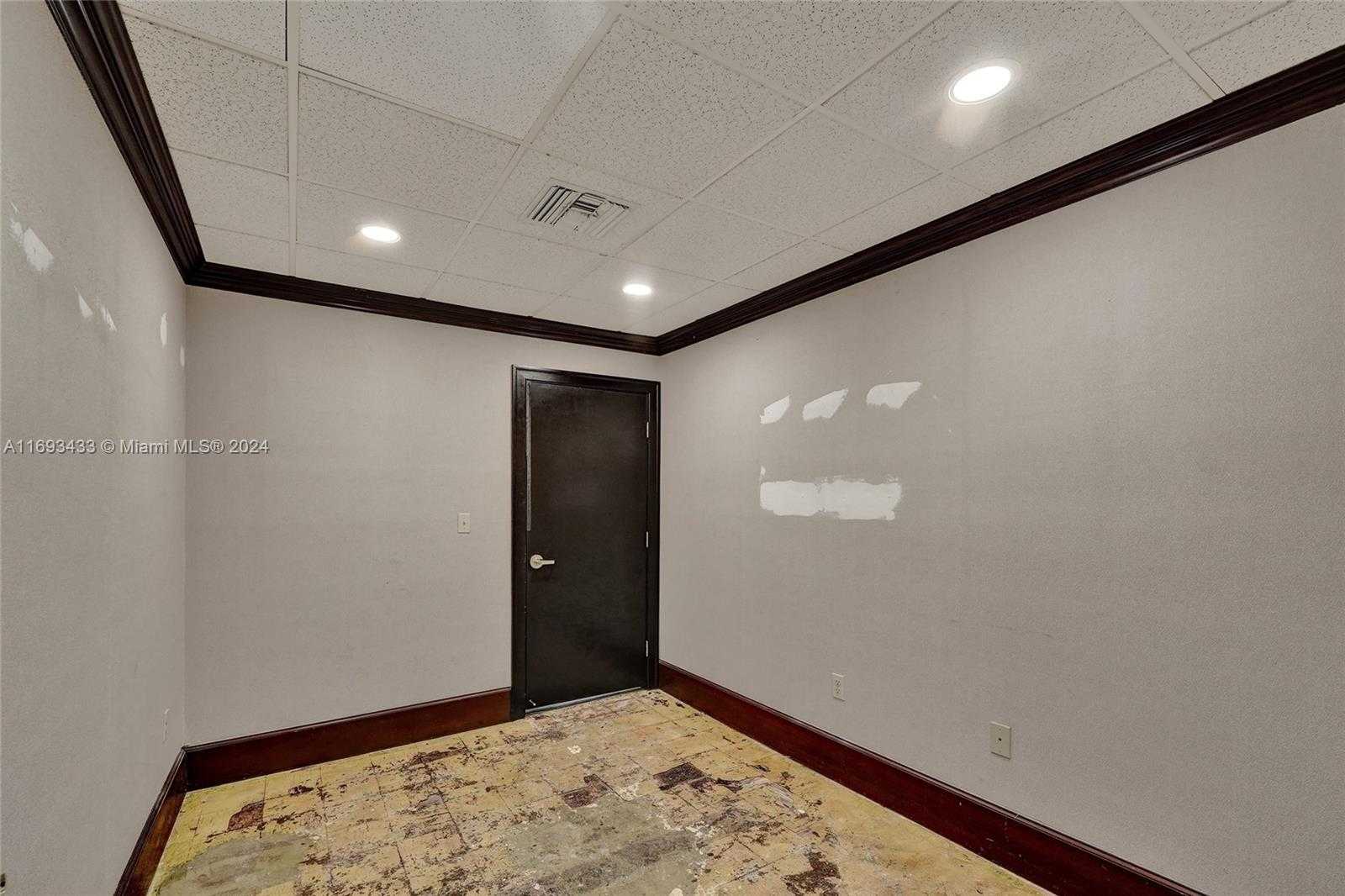 Small Image of 730 71ST ST, Miami Beach Number 35