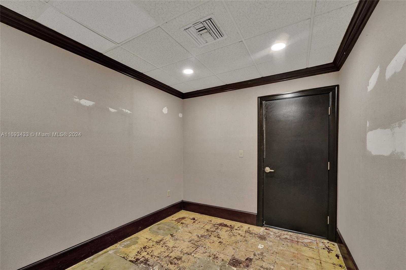 Small Image of 730 71ST ST, Miami Beach Number 36