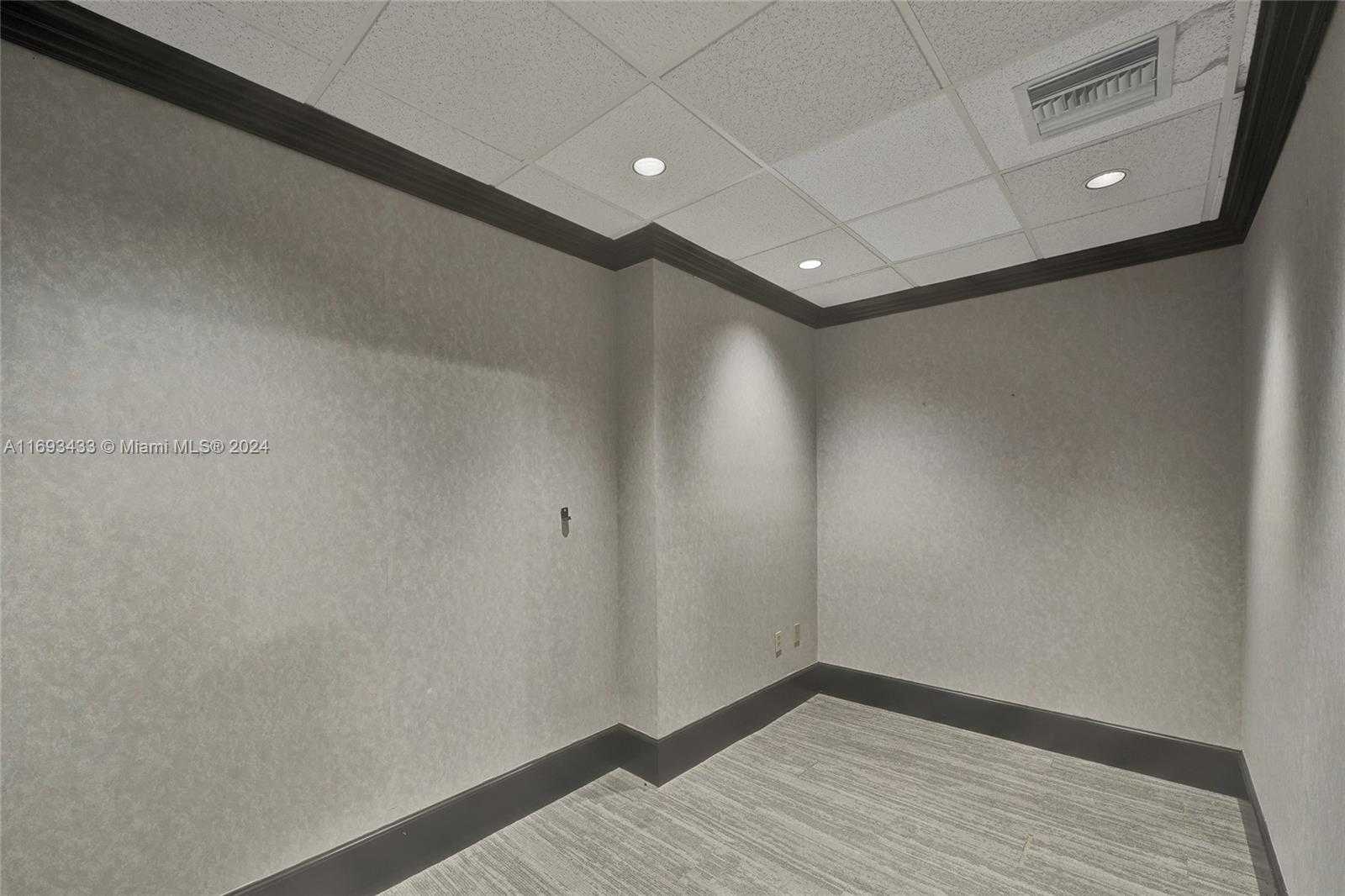 Small Image of 730 71ST ST, Miami Beach Number 39