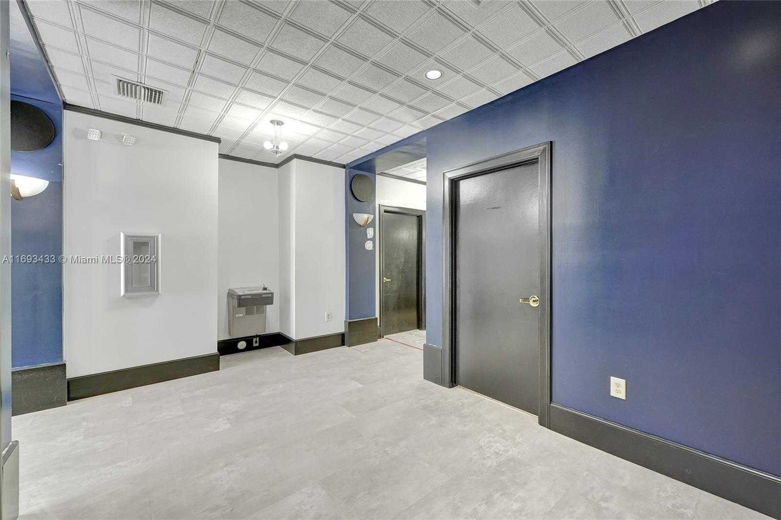Small Image of 730 71ST ST, Miami Beach Number 44
