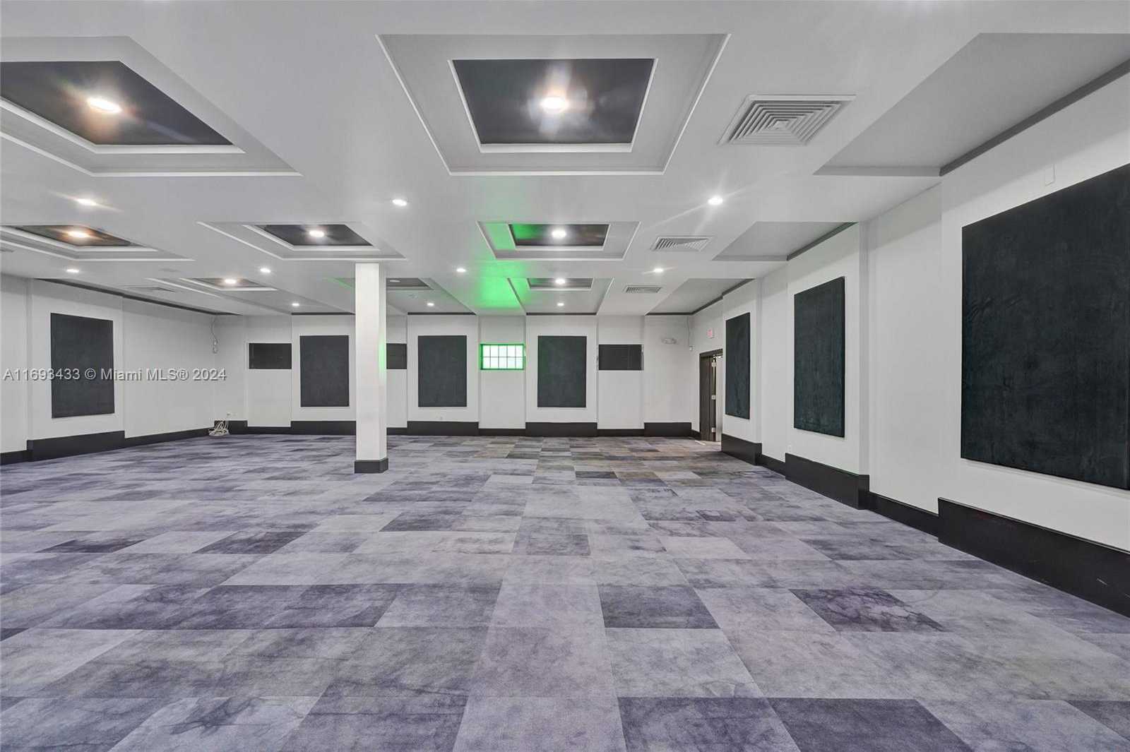Small Image of 730 71ST ST, Miami Beach Number 56