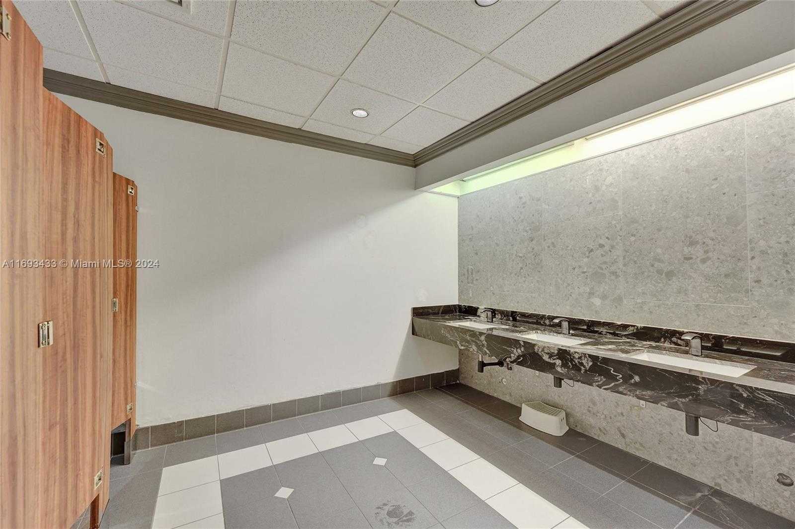 Small Image of 730 71ST ST, Miami Beach Number 6
