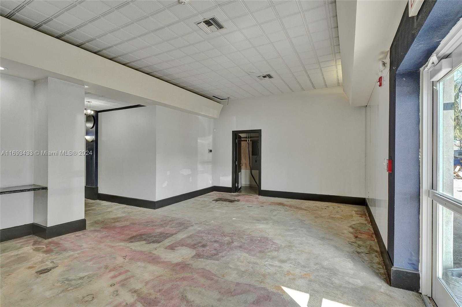 Small Image of 730 71ST ST, Miami Beach Number 60