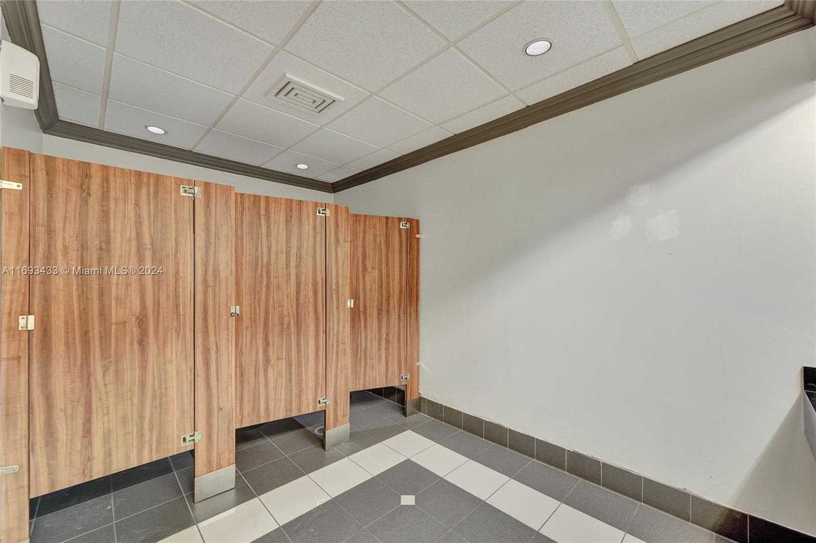 Small Image of 730 71ST ST, Miami Beach Number 7