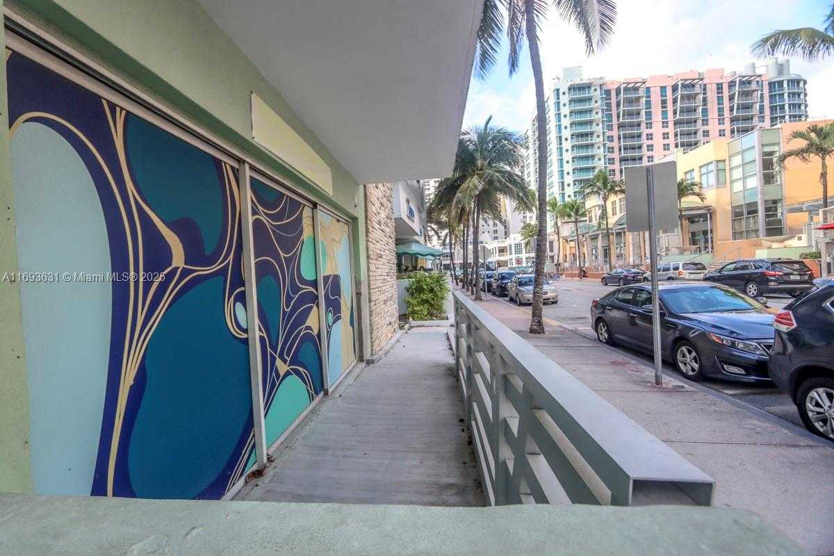Small Image of 1446 OCEAN DR #1 & 2, Miami Beach Number 11