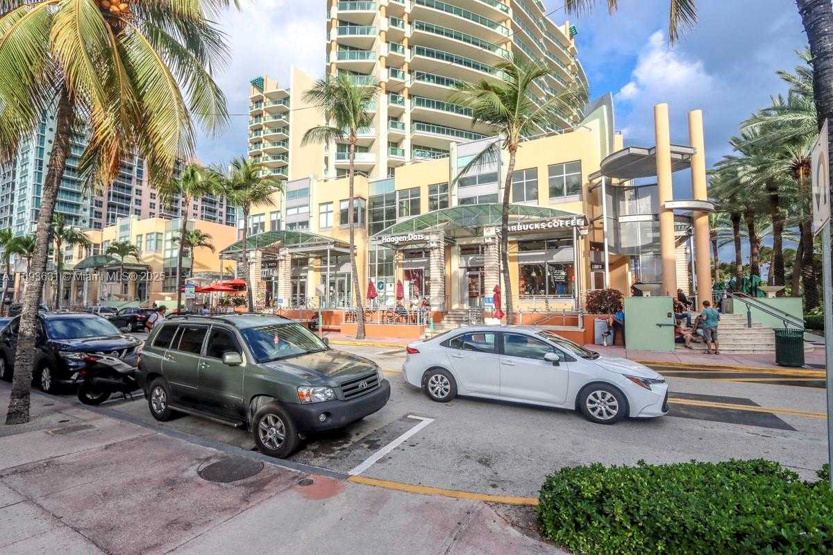 Small Image of 1446 OCEAN DR #1 & 2, Miami Beach Number 16