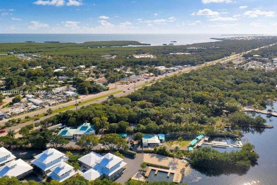 Small Image of 101910 OVERSEAS HWY, Key Largo Number 22