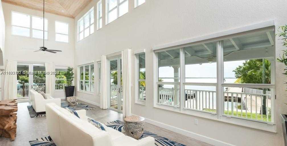 Small Image of 101910 OVERSEAS HWY, Key Largo Number 5