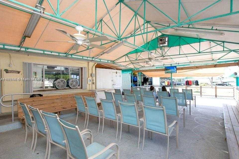 Small Image of 101910 OVERSEAS HWY, Key Largo Number 18
