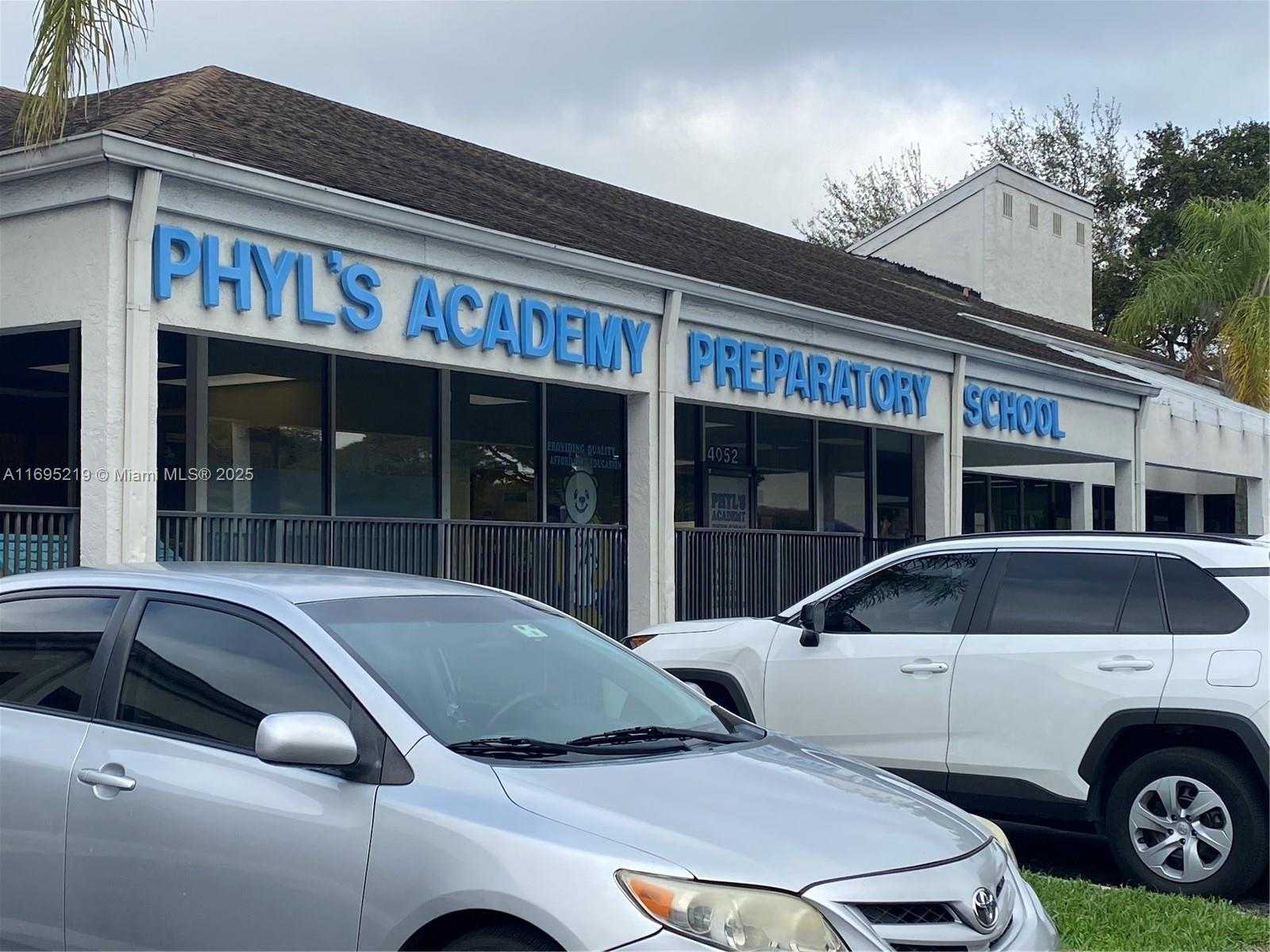 Small Image of 4040 SOUTH WEST 69TH AVE, Miramar Number 4