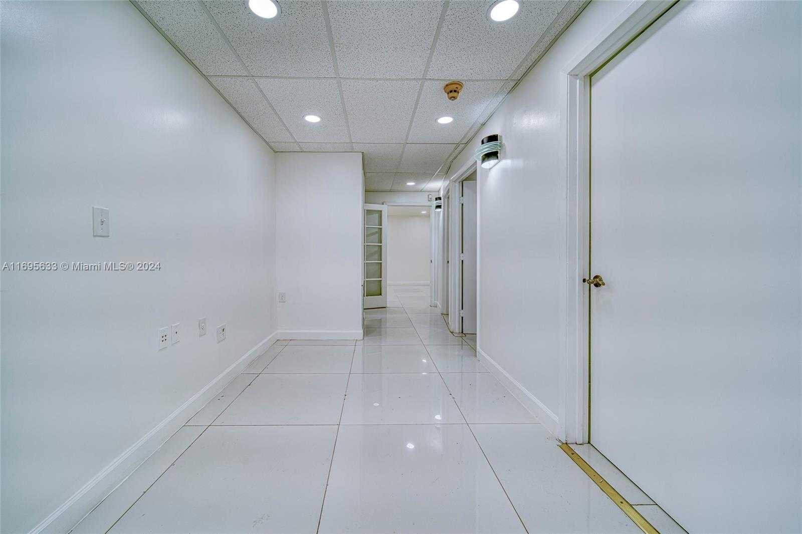 Small Image of 1225 NORTH EAST 162ND ST, North Miami Beach Number 10