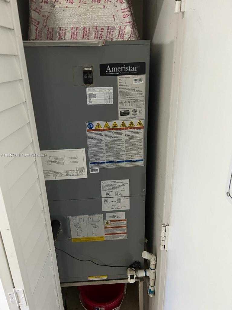 Small Image of 650 EUCLID AVE, Miami Beach Number 10