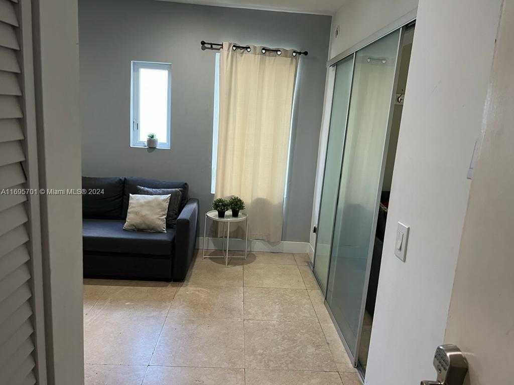 Small Image of 650 EUCLID AVE, Miami Beach Number 11