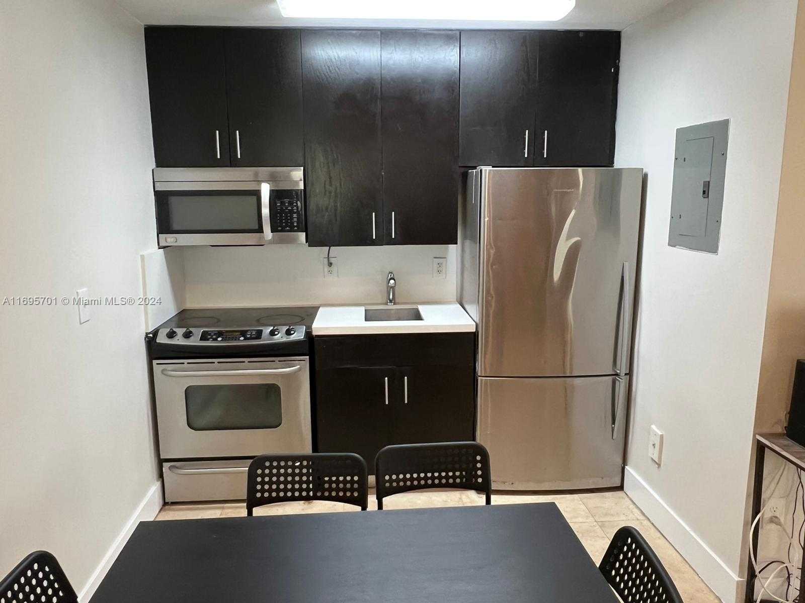 Small Image of 650 EUCLID AVE, Miami Beach Number 14