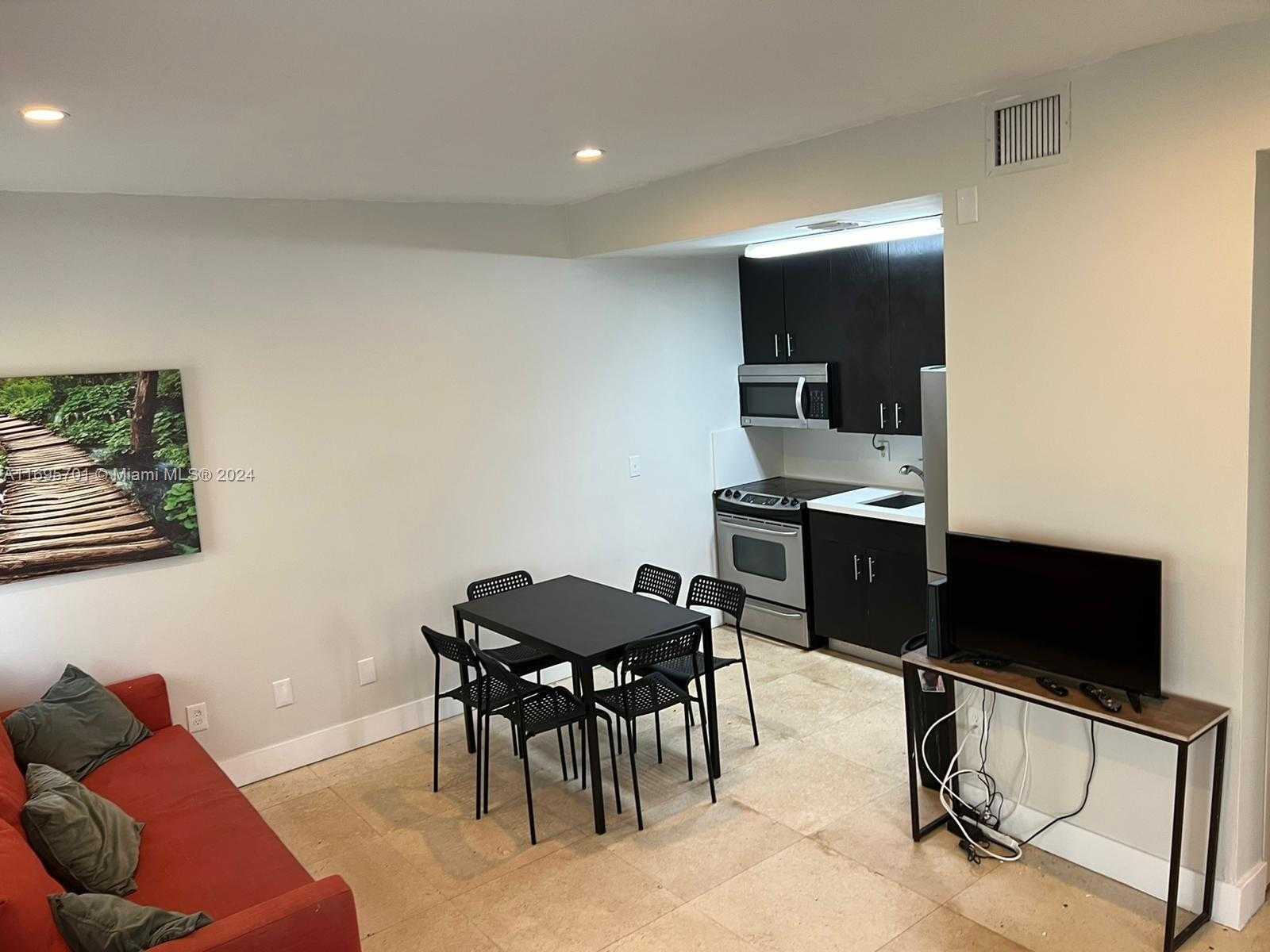 Small Image of 650 EUCLID AVE, Miami Beach Number 17