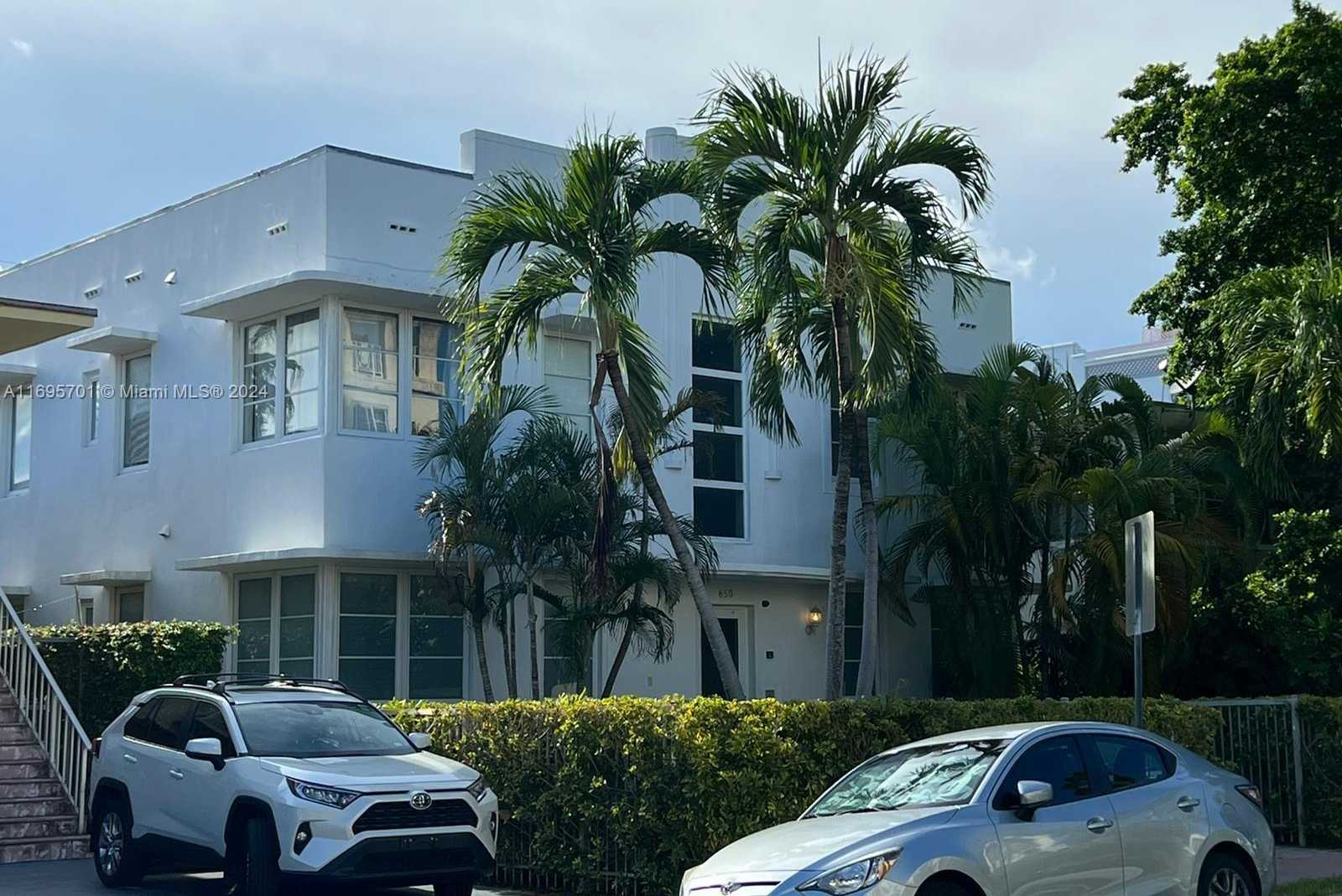 Small Image of 650 EUCLID AVE, Miami Beach Number 2