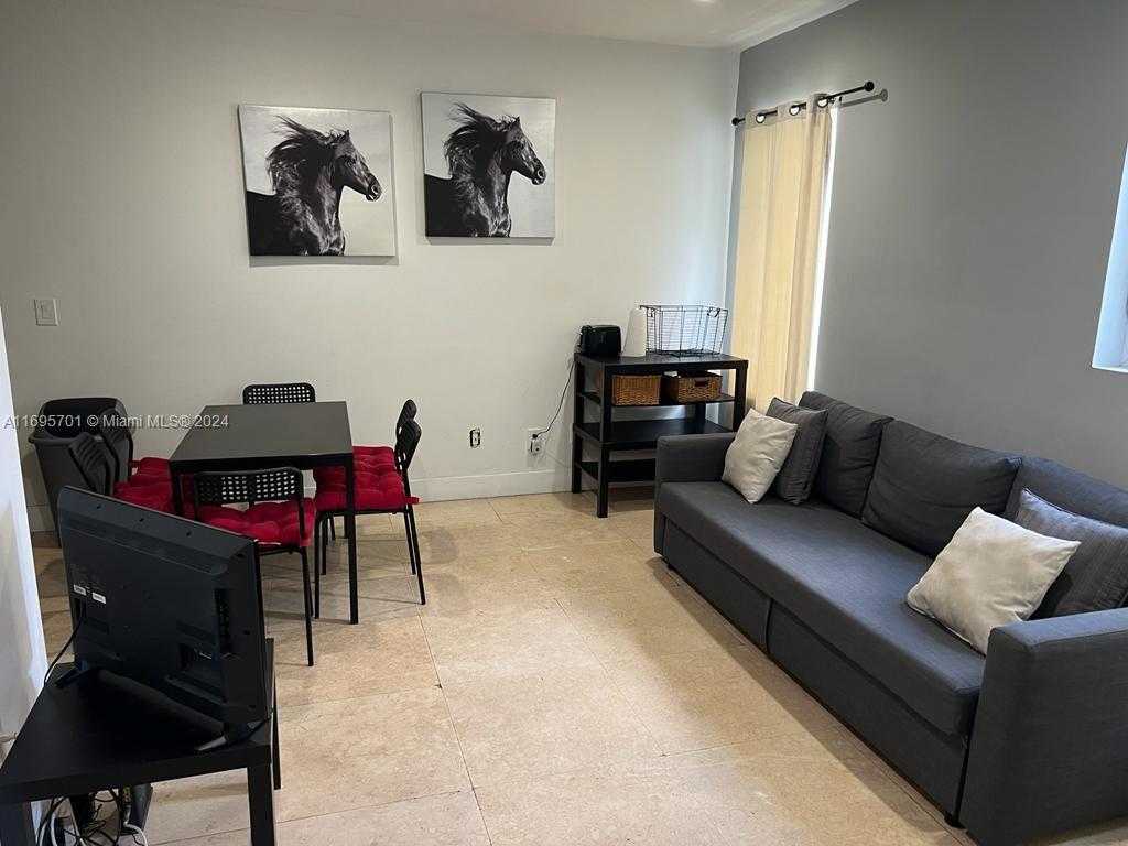 Small Image of 650 EUCLID AVE, Miami Beach Number 3