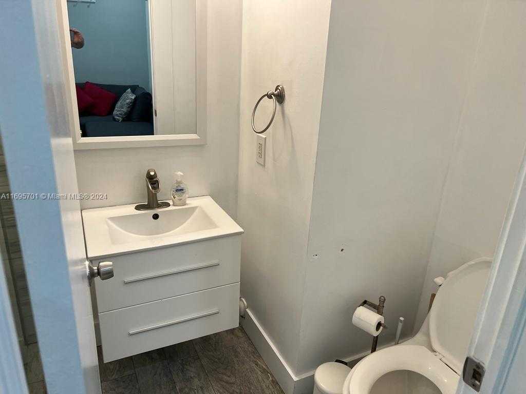 Small Image of 650 EUCLID AVE, Miami Beach Number 8