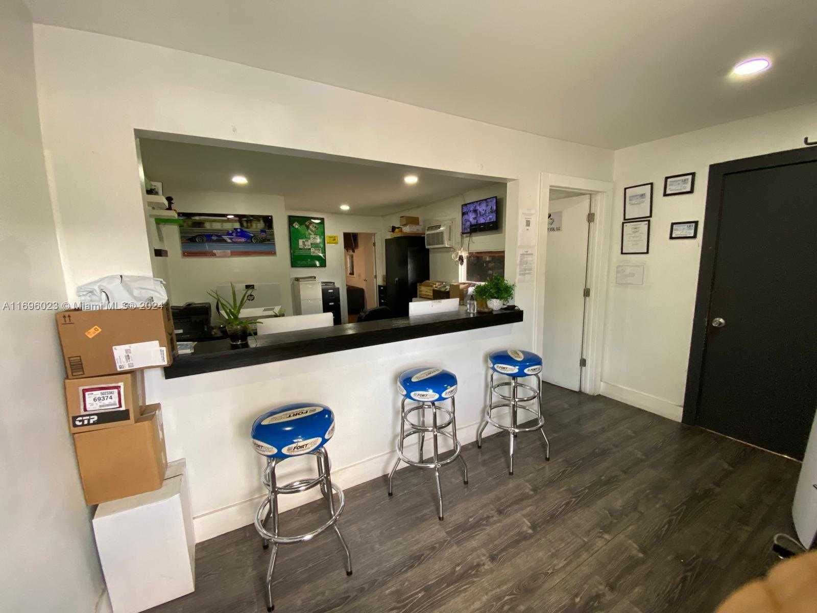 Small Image of 4753 NORTH WEST 72ND AVE #4753, Miami Number 2