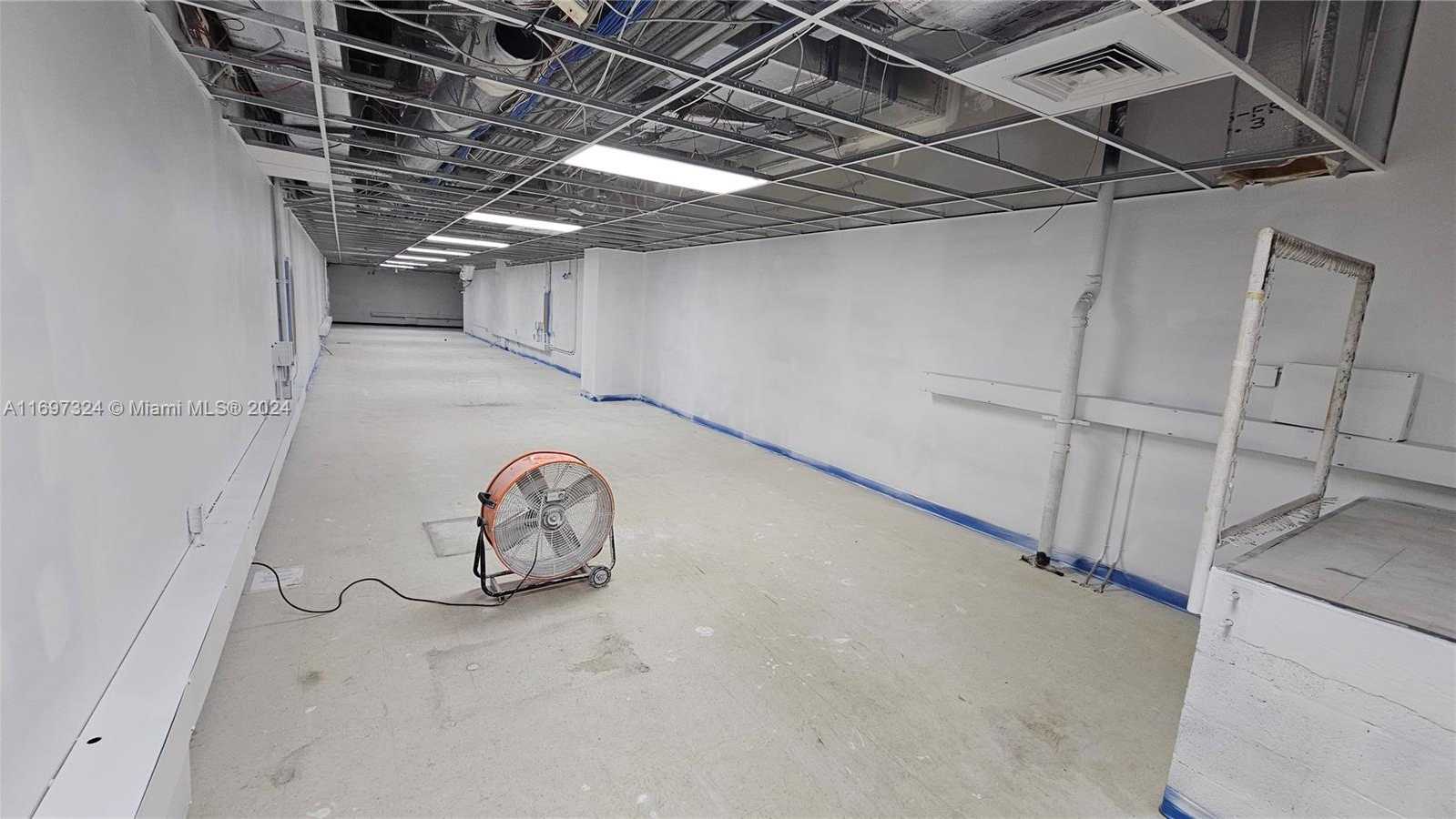 Small Image of 17355 NORTH WEST 59TH AVE, Hialeah Number 8