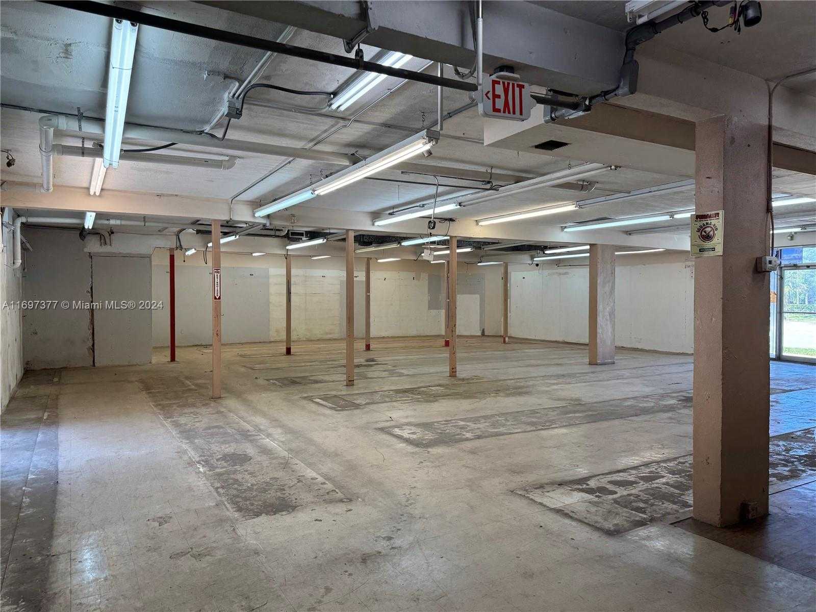 Small Image of 4343 NORTH ANDREWS AVE, Oakland Park Number 14