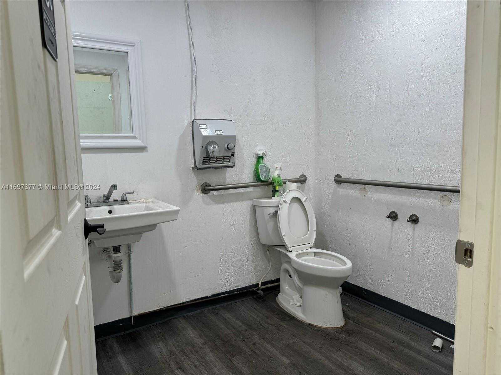 Small Image of 4343 NORTH ANDREWS AVE, Oakland Park Number 15