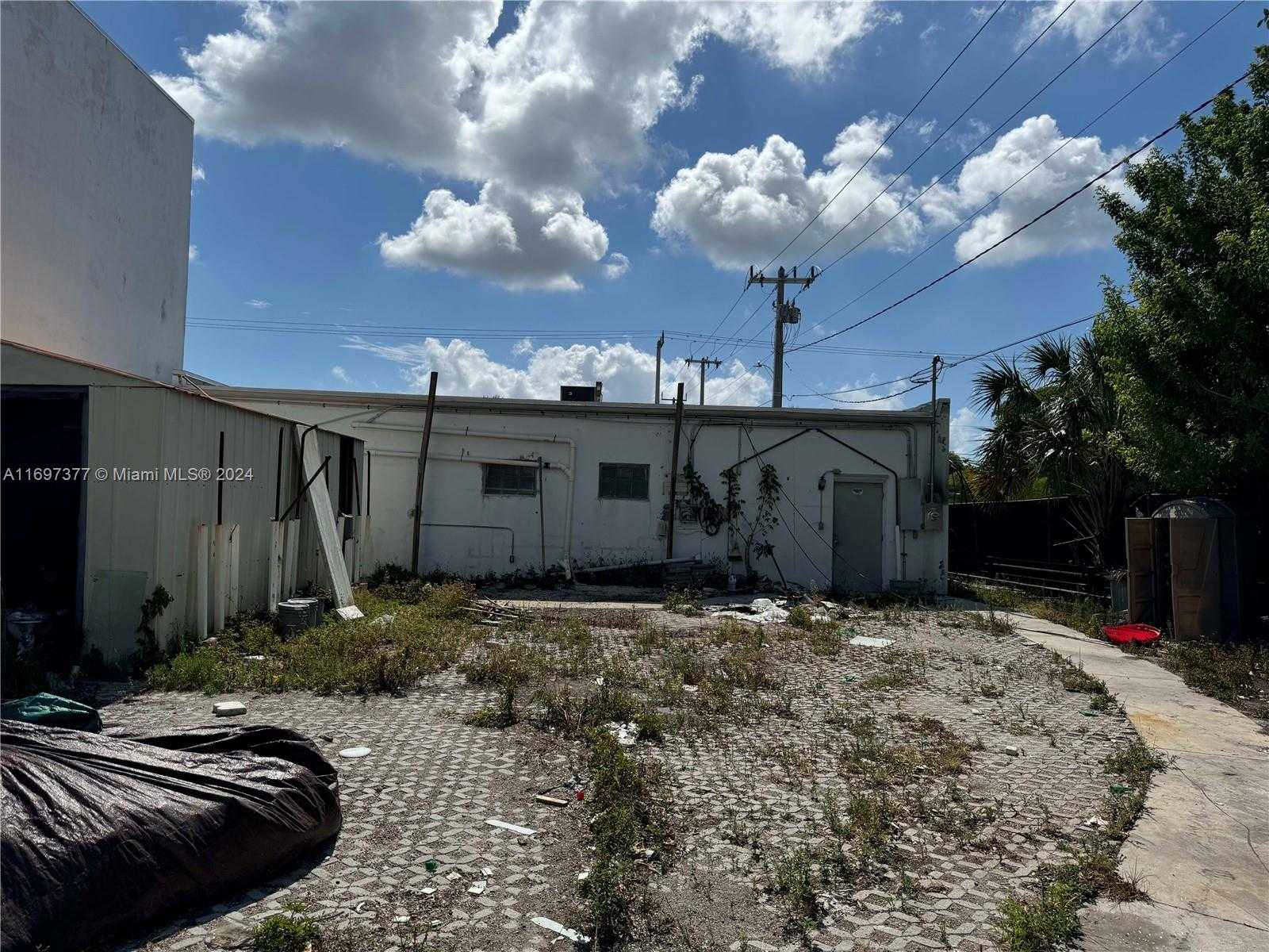 Small Image of 4343 NORTH ANDREWS AVE, Oakland Park Number 7