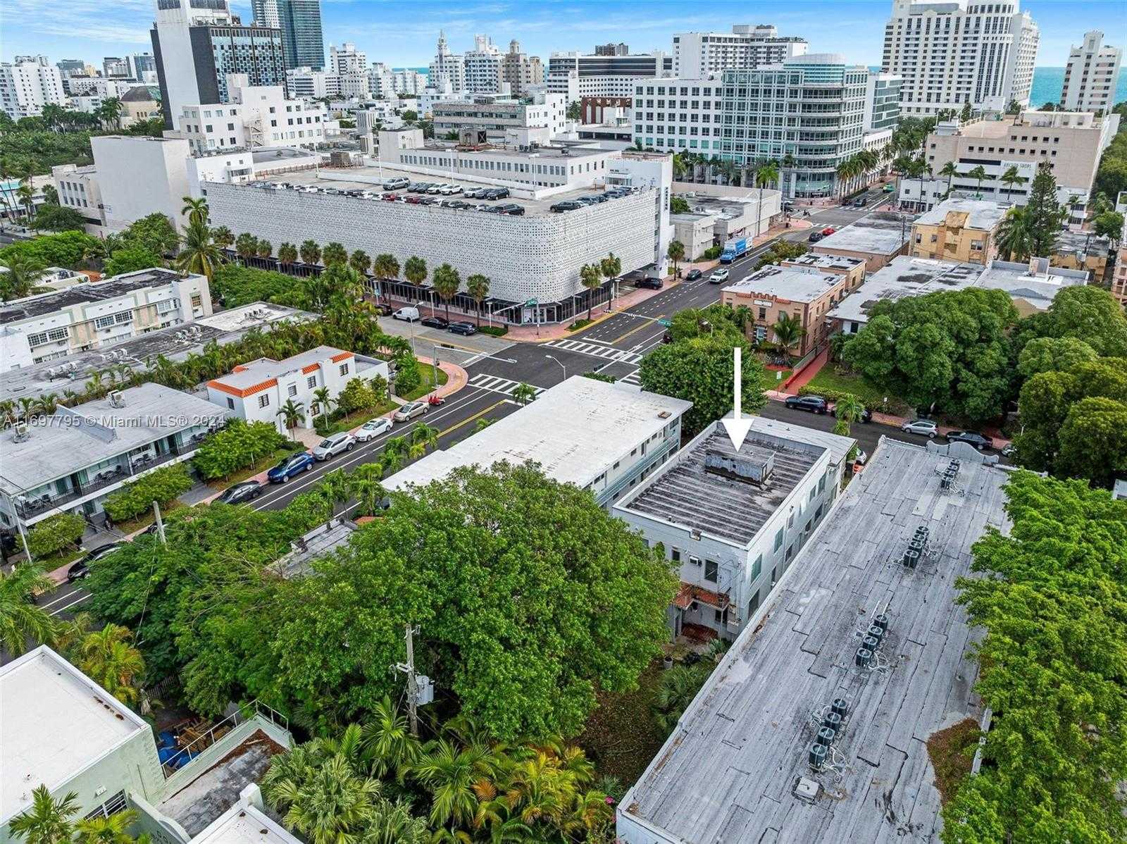 Small Image of 1568 DREXEL AVE, Miami Beach Number 22