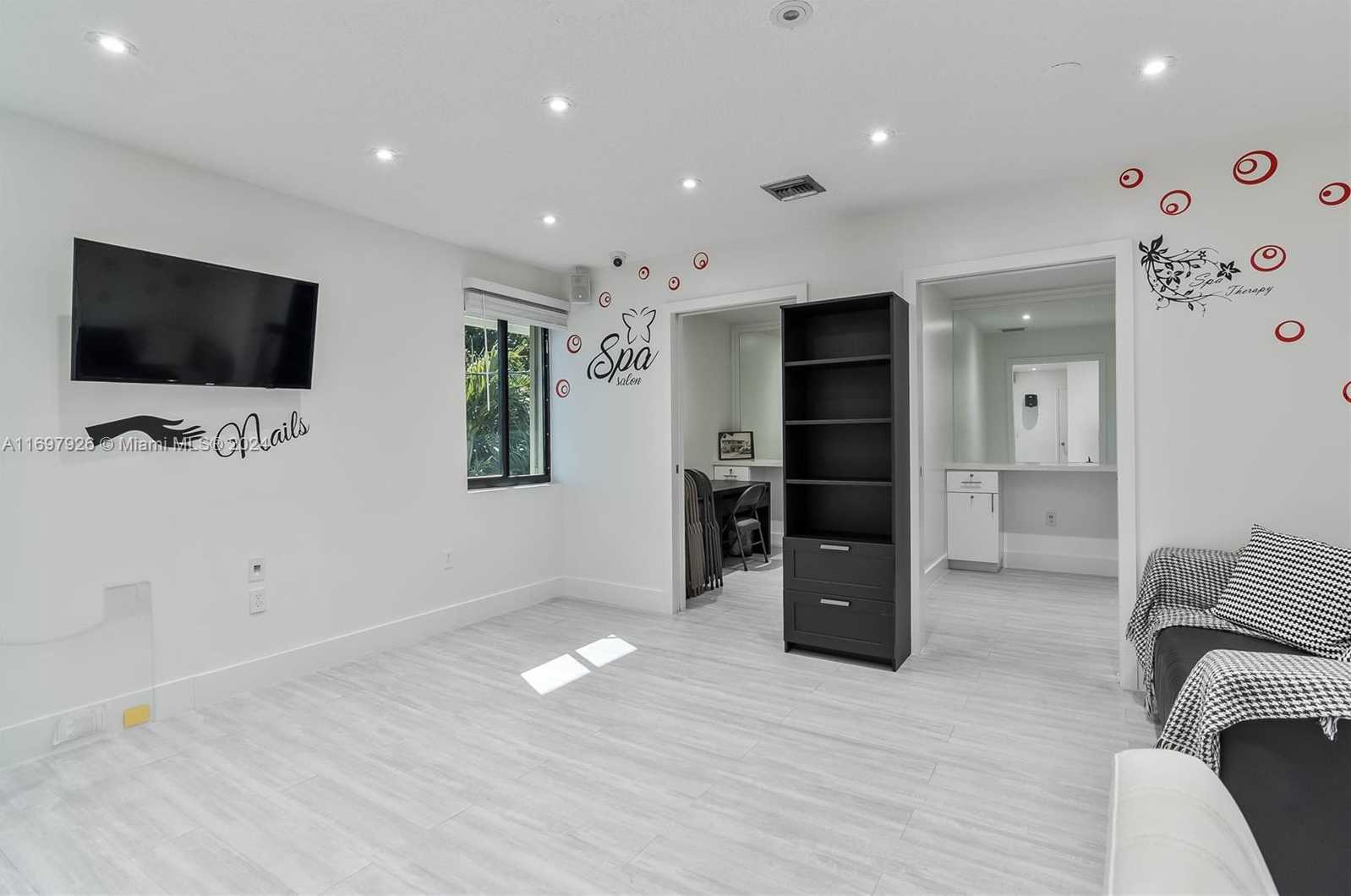 Small Image of 6520 SOUTH WEST 24TH ST, Miami Number 10