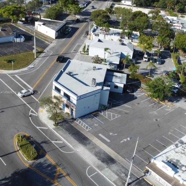 Small Image of 12700 Dixie Hwy, North Miami, FL 33161, USA Number 6