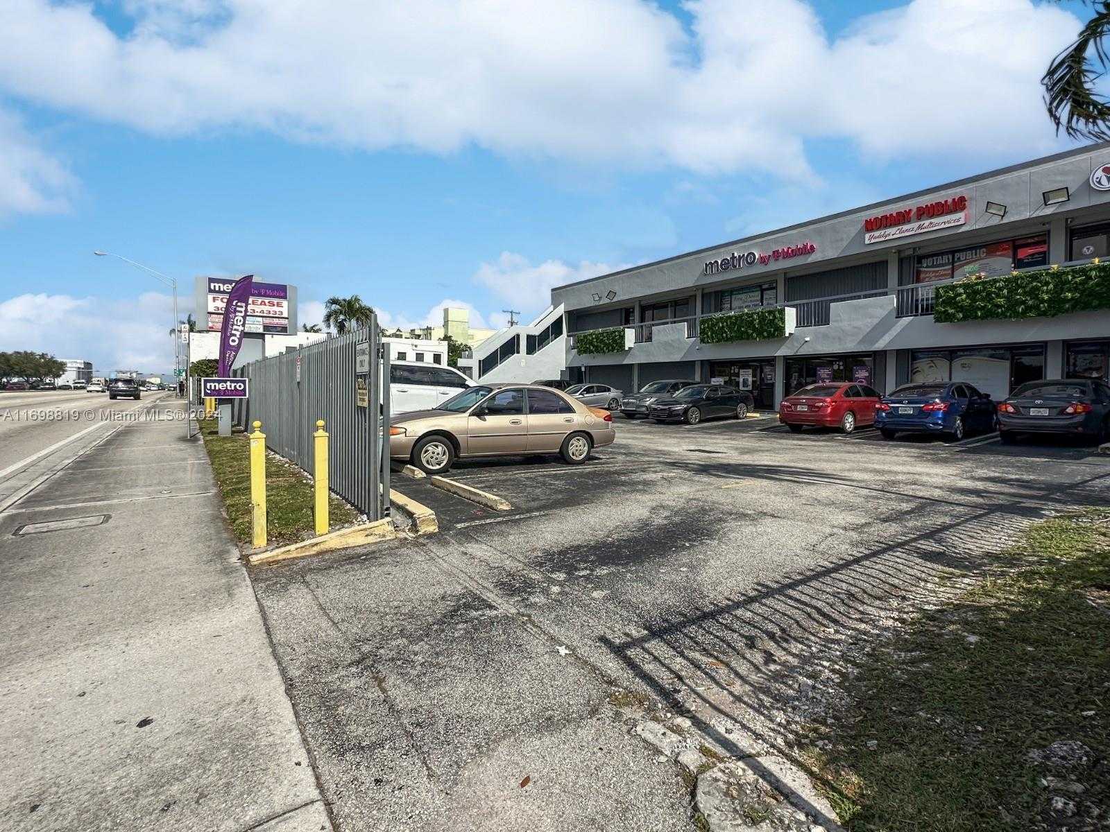 Small Image of 495 NW 27th Ave, Miami, FL 33125, USA Number 13