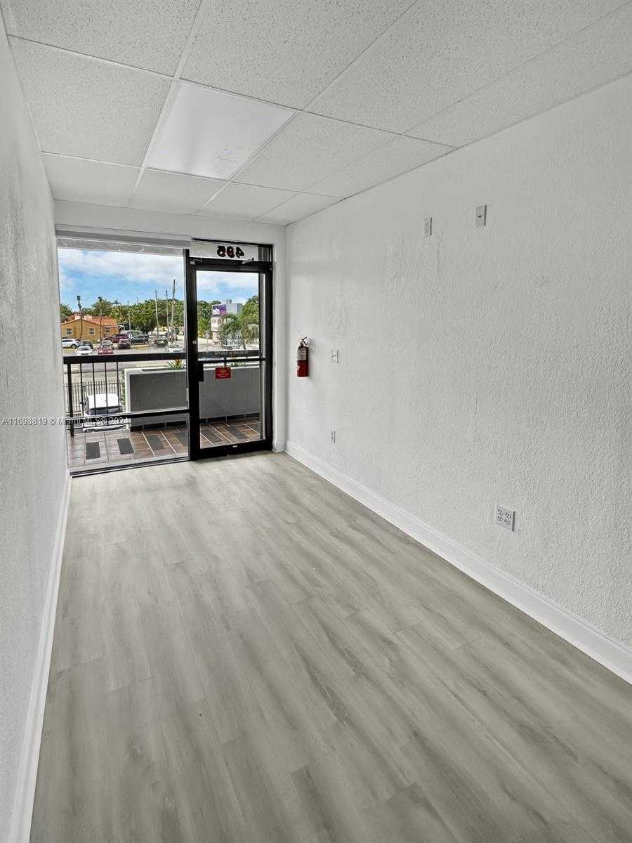 Small Image of 495 NW 27th Ave, Miami, FL 33125, USA Number 6