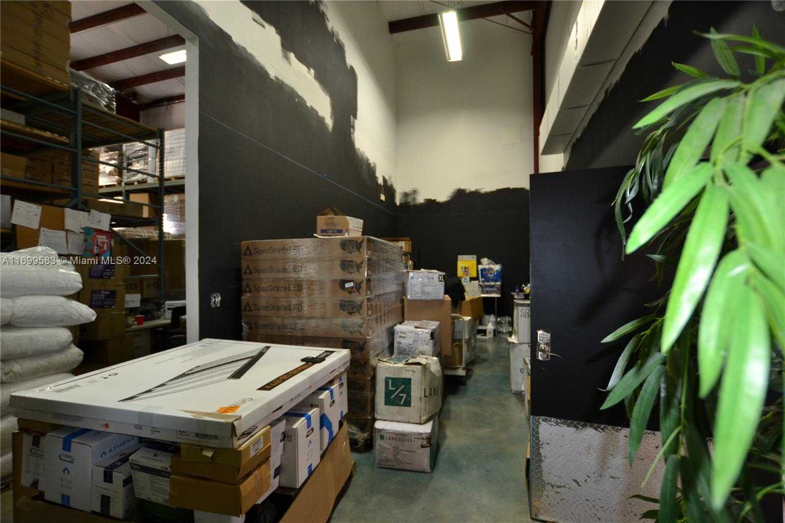 Small Image of 22700 SOUTH WEST 177TH AVE, Miami Number 20