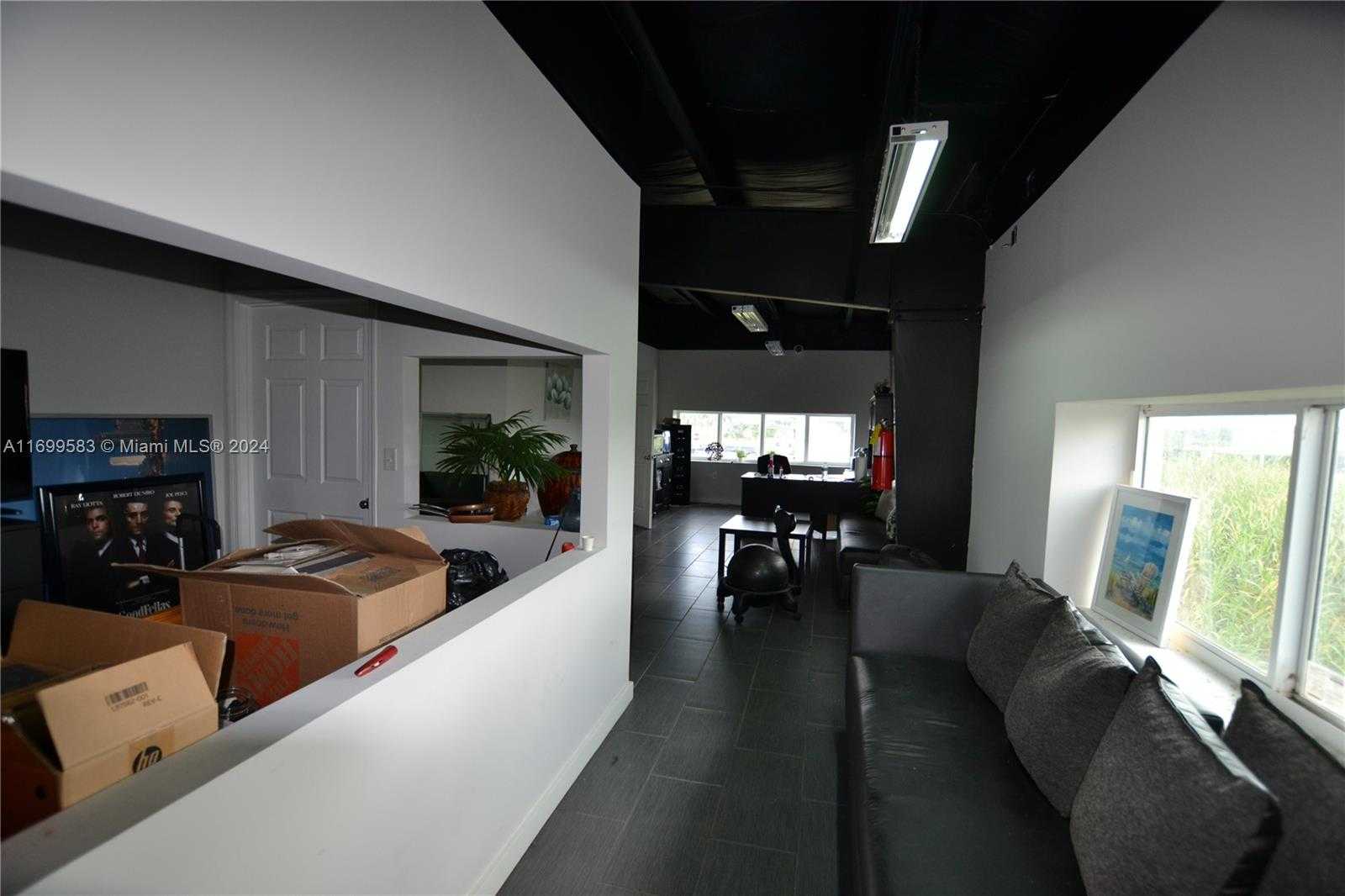 Small Image of 22700 SOUTH WEST 177TH AVE, Miami Number 25