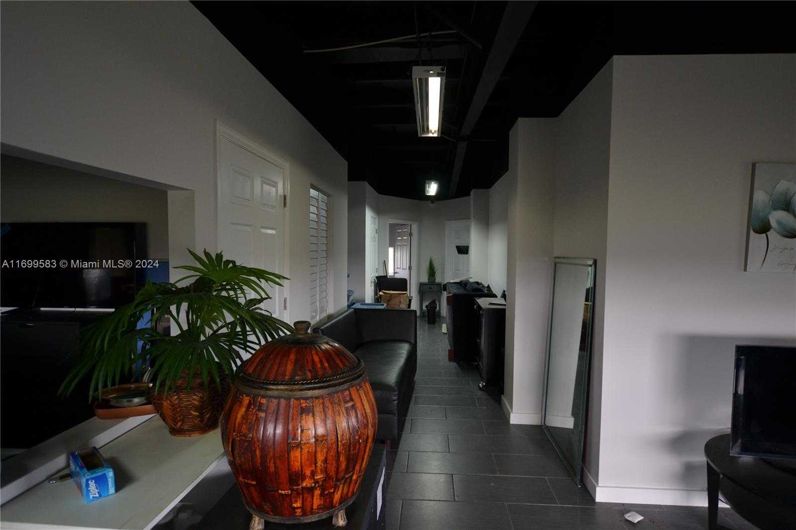 Small Image of 22700 SOUTH WEST 177TH AVE, Miami Number 28