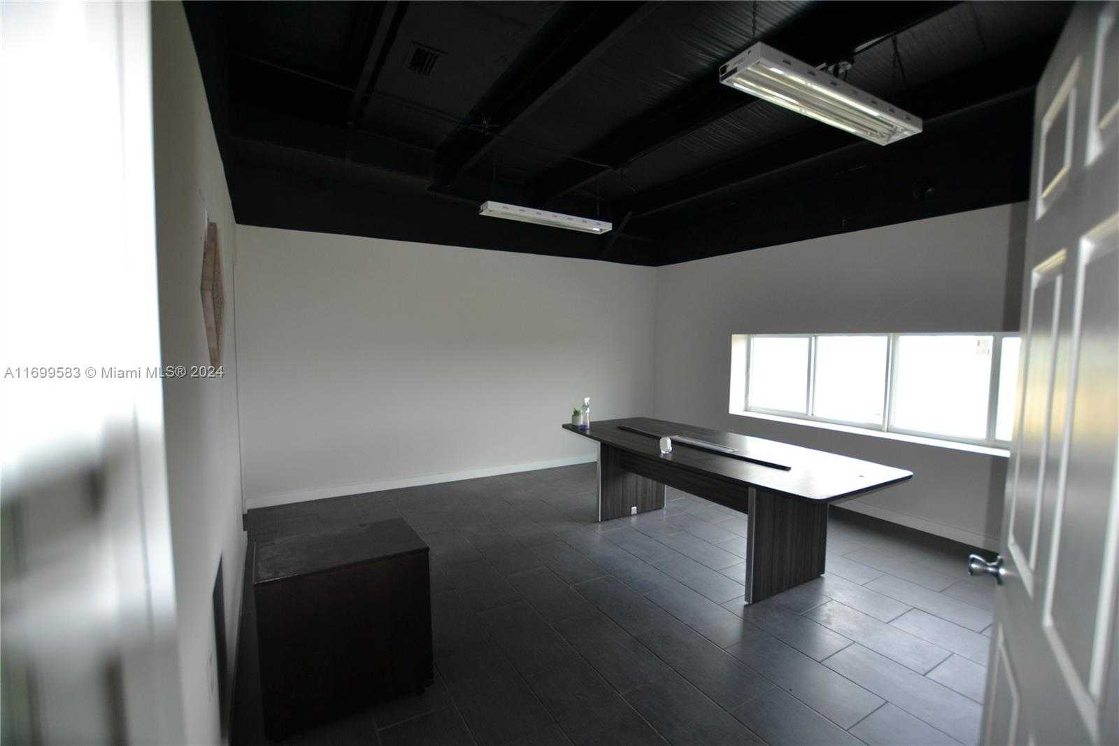 Small Image of 22700 SOUTH WEST 177TH AVE, Miami Number 33