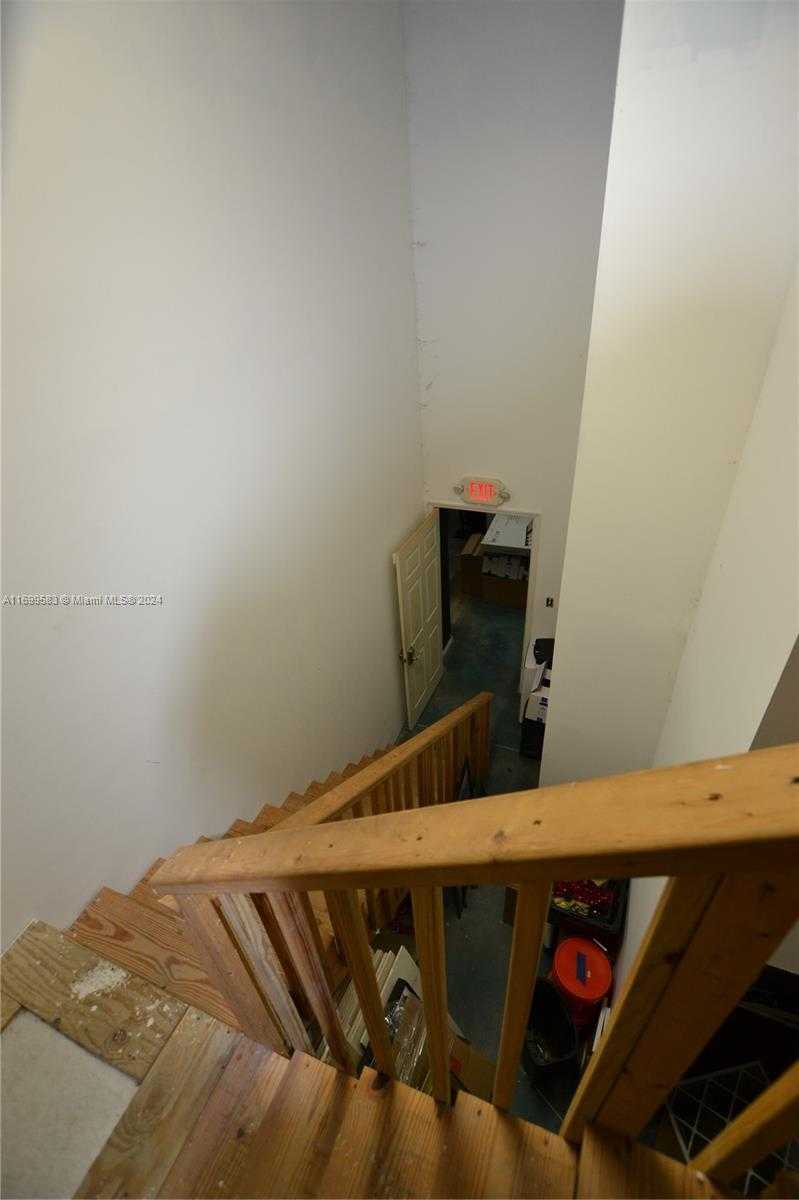 Small Image of 22700 SOUTH WEST 177TH AVE, Miami Number 38