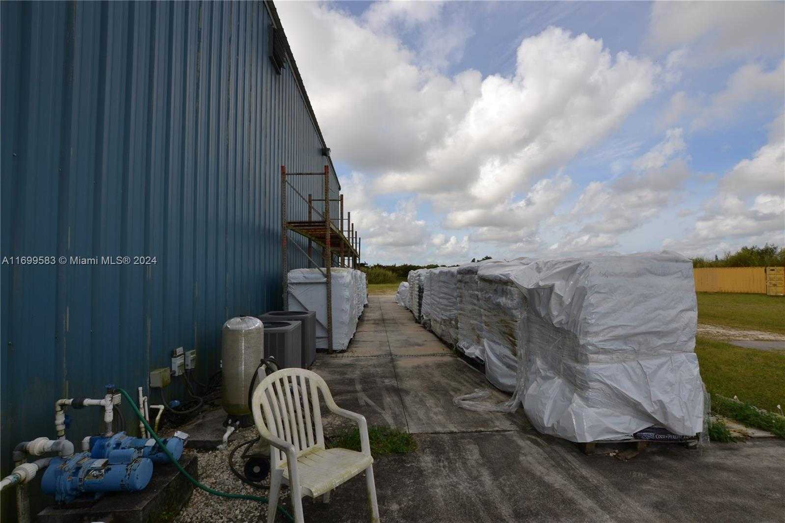 Small Image of 22700 SOUTH WEST 177TH AVE, Miami Number 39