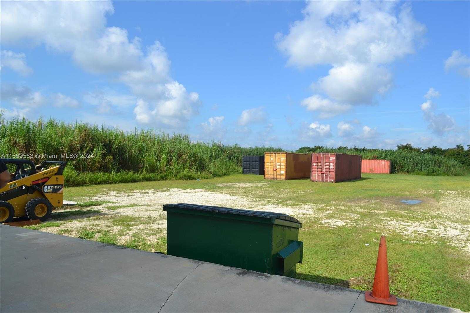 Small Image of 22700 SOUTH WEST 177TH AVE, Miami Number 53