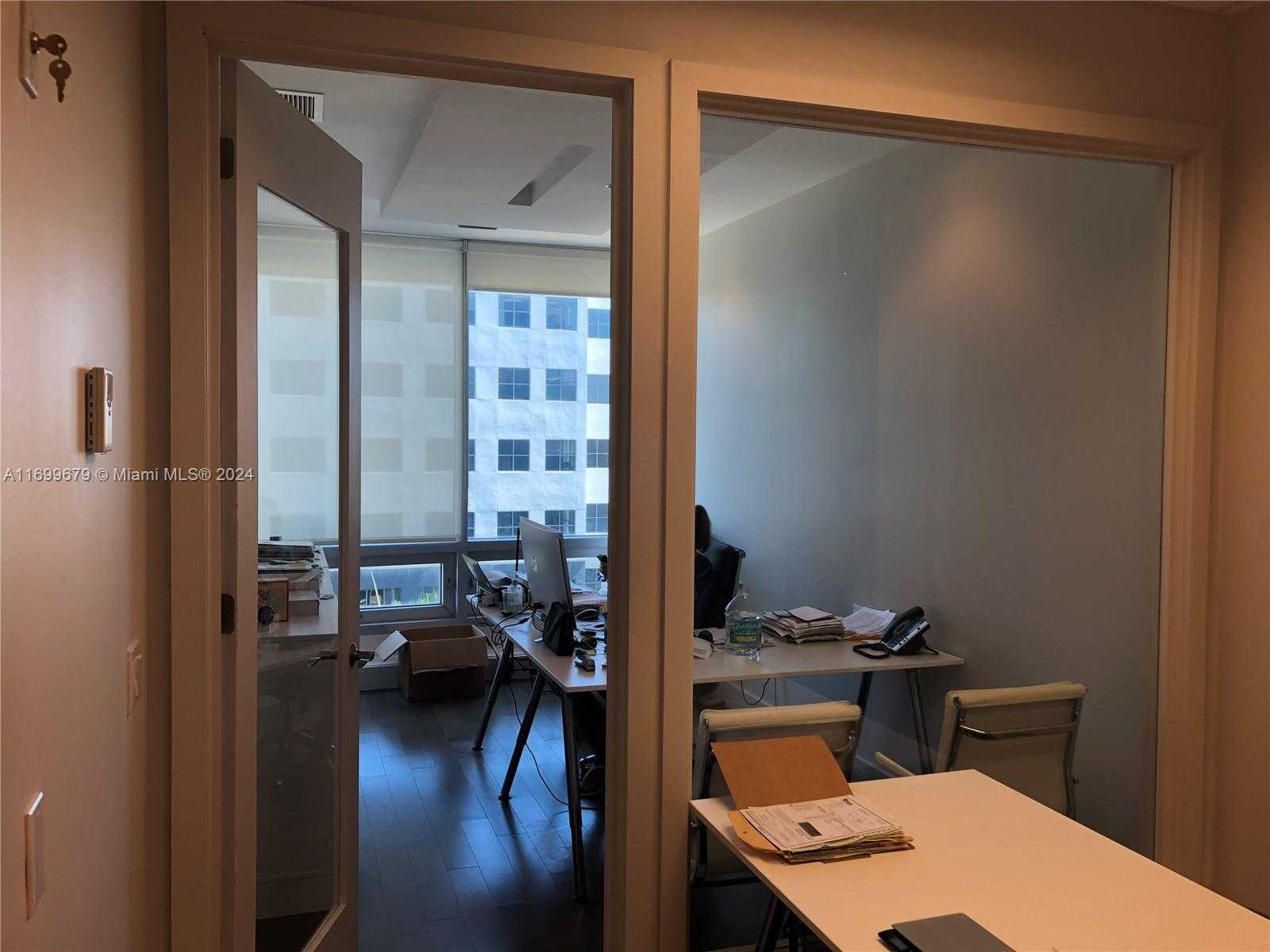 Small Image of 20900 NORTH EAST 30TH AVE #413-414, Aventura Number 15