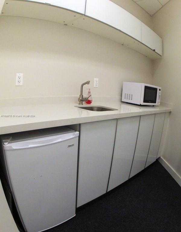 Small Image of 20900 NORTH EAST 30TH AVE #404-405, Aventura Number 5