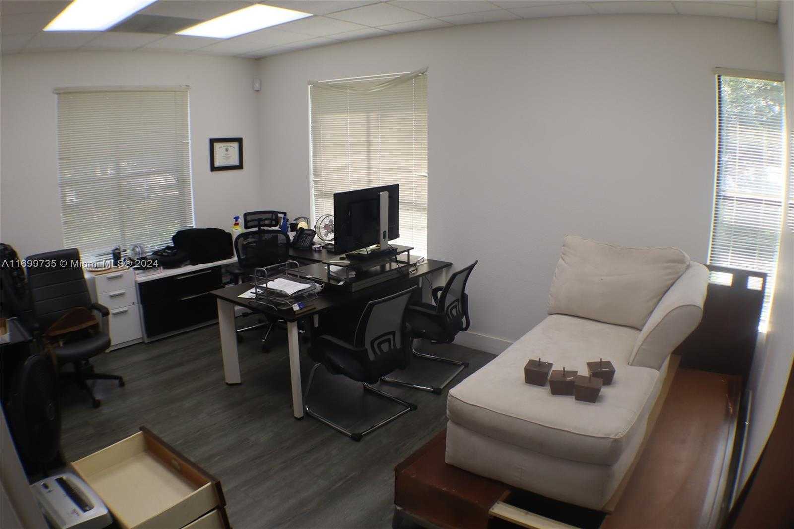Small Image of 1351 SAWGRASS CORPORATE PKWY #Suite 101, Sunrise Number 6