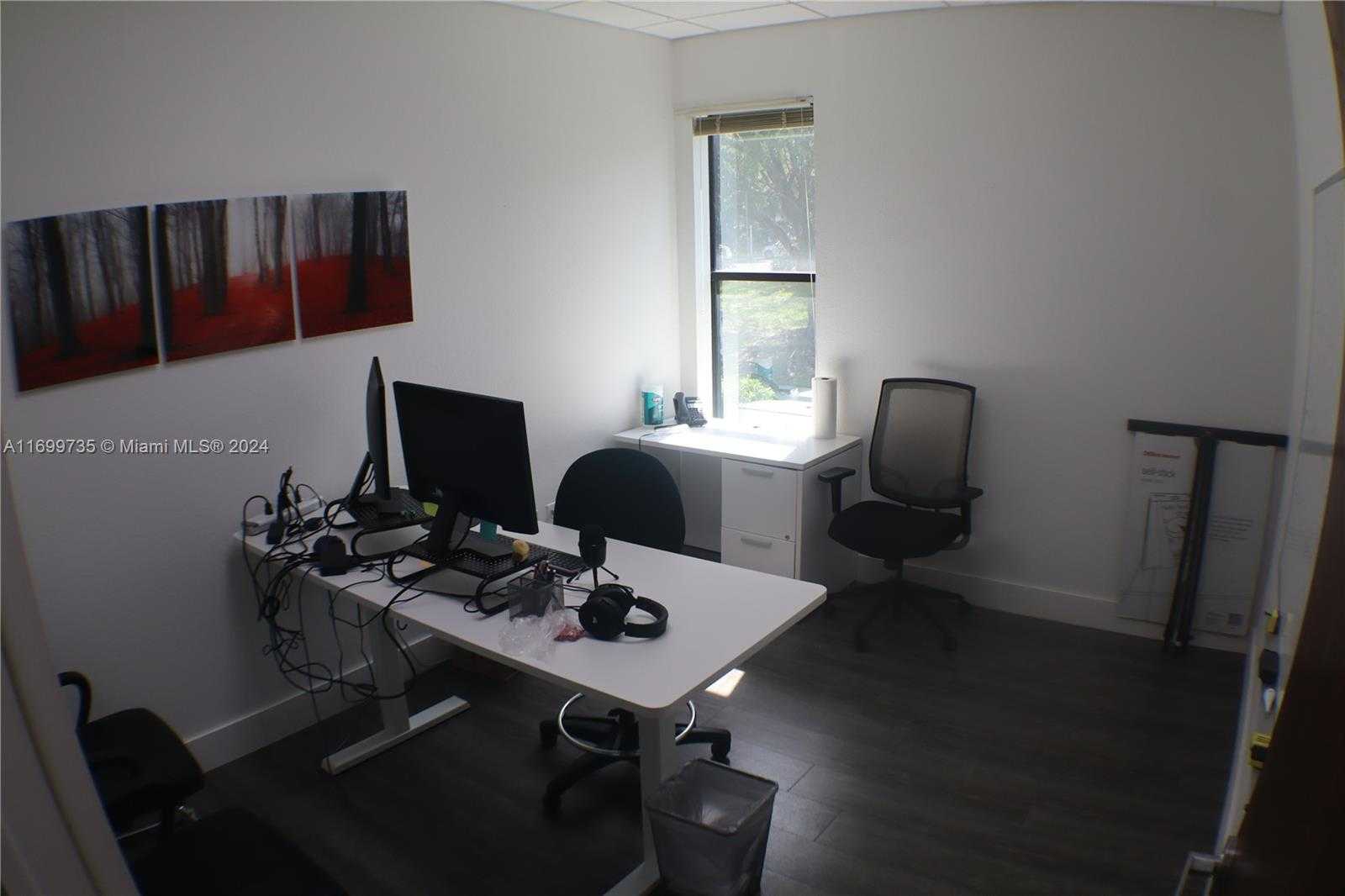 Small Image of 1351 SAWGRASS CORPORATE PKWY #Suite 101, Sunrise Number 7