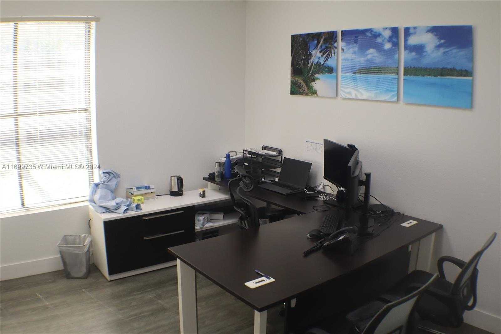 Small Image of 1351 SAWGRASS CORPORATE PKWY #Suite 101, Sunrise Number 8