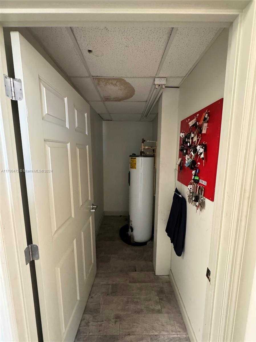 Small Image of 5909 Anno Ave, Pine Castle, FL 32809, USA Number 16