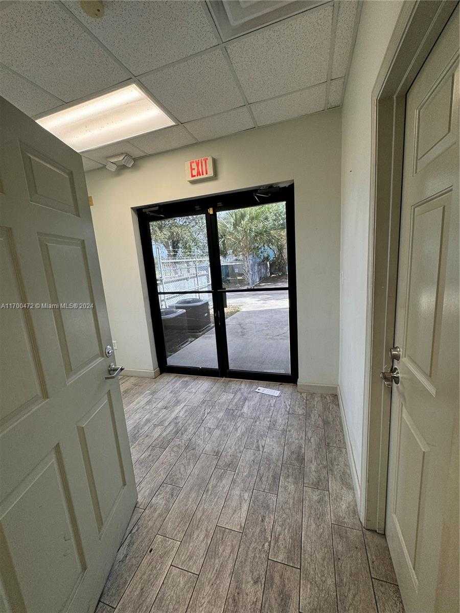 Small Image of 5909 Anno Ave, Pine Castle, FL 32809, USA Number 21