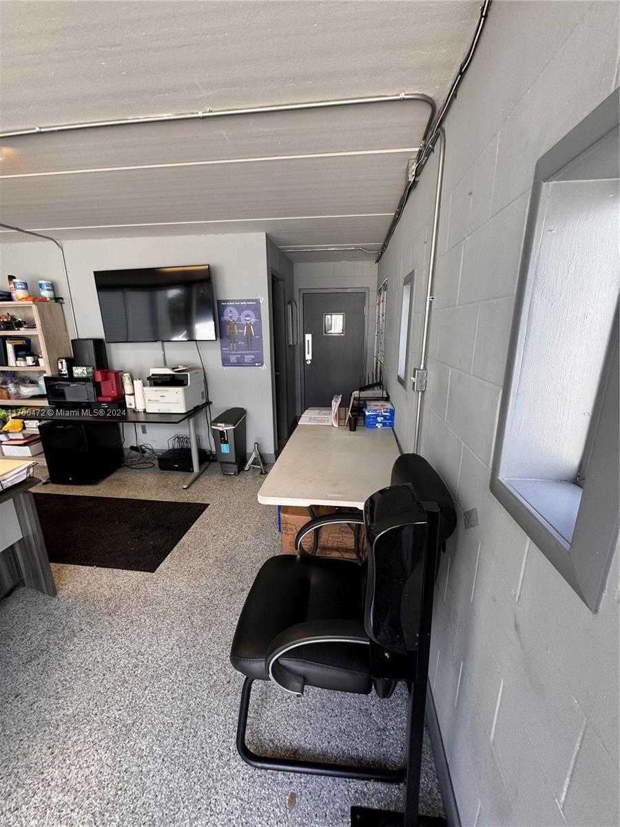 Small Image of 5909 Anno Ave, Pine Castle, FL 32809, USA Number 29